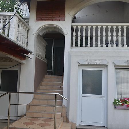 Prenociste Orhideja Hotel Odžak Exterior foto